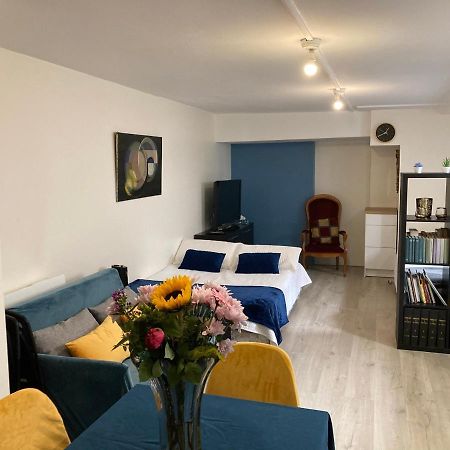 Une Chambre Chez Nous, A 12 Minutes De Paris Малакофф Екстер'єр фото