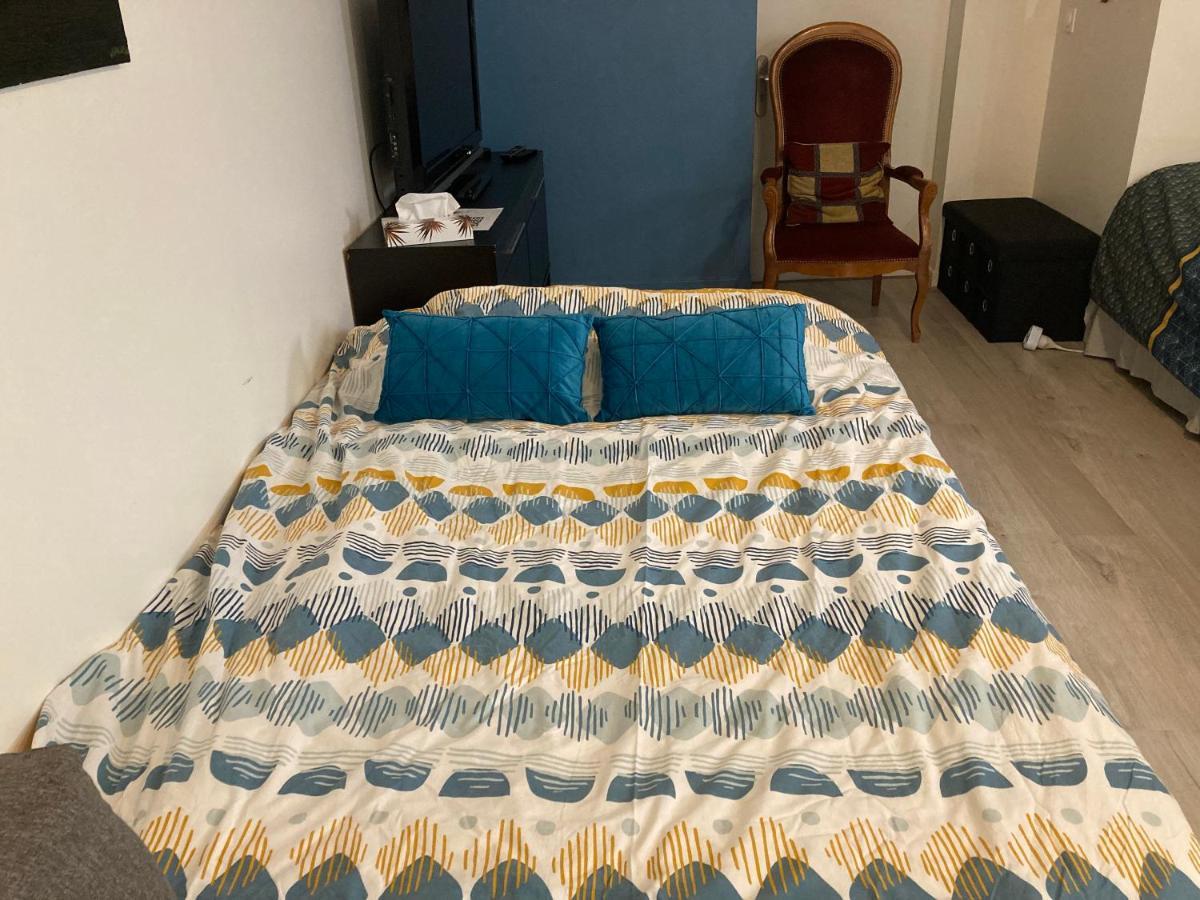 Une Chambre Chez Nous, A 12 Minutes De Paris Малакофф Екстер'єр фото